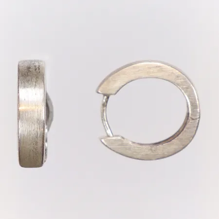 Ett par örhängen, 16x4mm, GHA, 925/1000 silver Vikt: 4,6 g