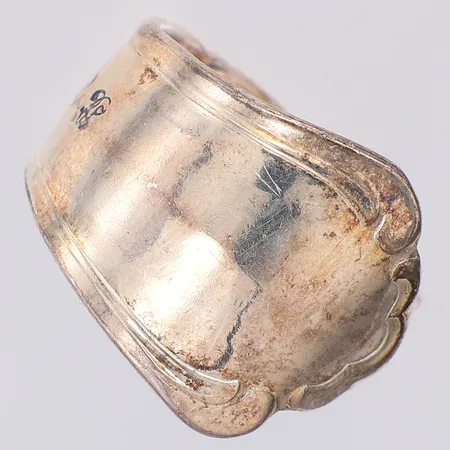 Ring av sked stl:17¼, 830/1000 silver Vikt: 8,6 g