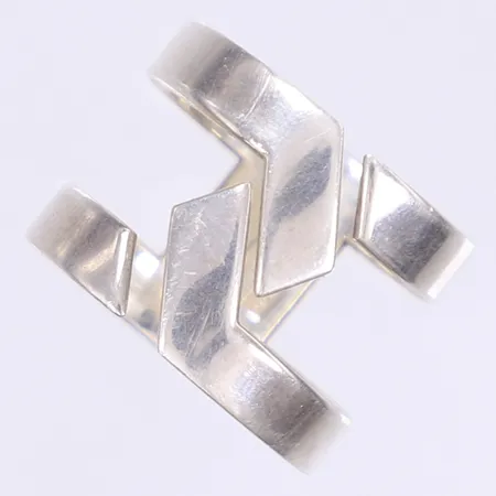Ring genombruten stl:19 bredd 15mm silver 925/1000 Vikt: 7,4 g