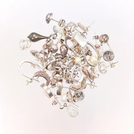 Diverse silver, delvis udda, delvis defekt, 925/1000 silver Vikt: 46,6 g