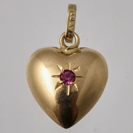 Hänge hjärta 11,1x17,6mm 1st rödsten, 18K, 0,89g.