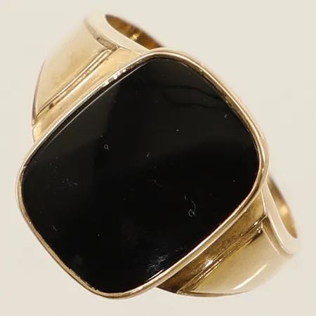 Klackring onyx stl:19½ bredd 16,3mm 18K Vikt: 4 g