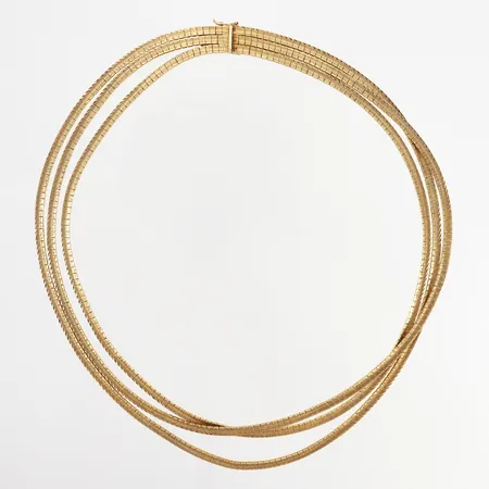 Treradigt collier ca 41cm bredd: 10mm, med tillhörande etui, 18K Vikt: 64,2 g