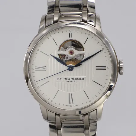 Herrur Baume & Mercier Geneve Classima, stål automatisk, 40mm, refnr 65802, serienr 5756863, glasbaksida, stålarmband ca 19,5cm, repig, inga tillbehör.