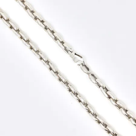 Halskedja Ankarlänk, längd: 45,5 cm, bredd: ca 7,3 mm, defekt lås, ostämplad, silver troligen 925/1000, Vikt: 93,7 g