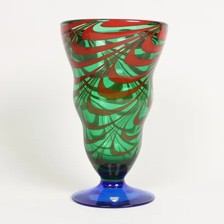 Vas Orrefors Erika Lagerbielke "Tigris", märkt med orrefors grå etikett för halvkristall av första sortering, höjd 24,5cm, Ø15cm, sent 1980, tidigt 1990-tal, glas Skickas med postpaket.