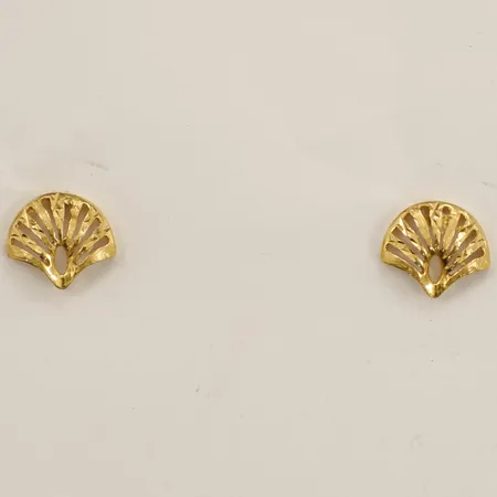Ett par örhängen snäckor längd 9,5mm bredd 10,8mm 18K Vikt: 1,9 g
