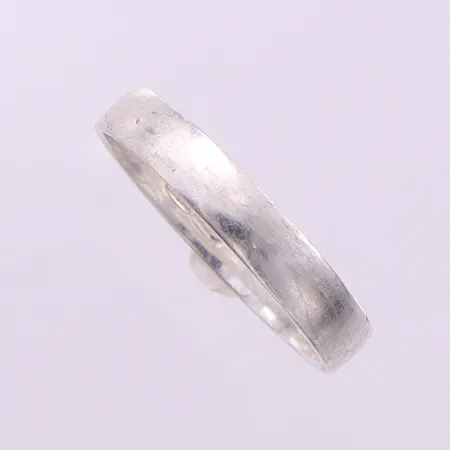 Ring slät stl:21 bredd 4,4mm, silver 925/1000 Vikt: 3,1 g