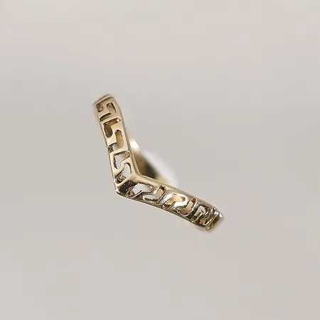 Ring stl: 17½ bredd 1,9-2,6mm 14k Vikt: 1,1 g