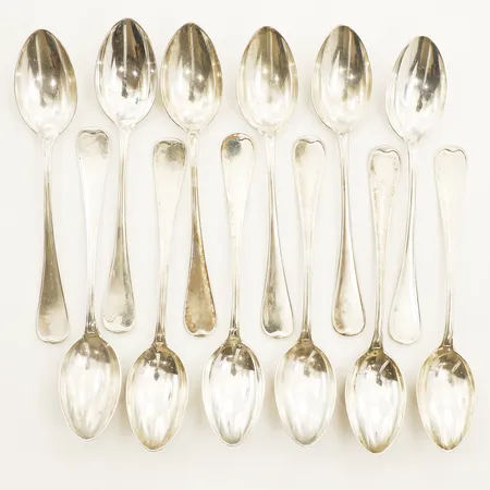 Tolv teskedar längd 14cm modell Svensk rund Hallbergs Guldsmeds Ab silver 925/1000 Vikt: 302,1 g