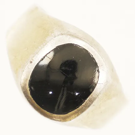 Klackring med onyx stl:20¾ bredd14,5mm sliten förgyllning silver 925/1000 Vikt: 5,7 g