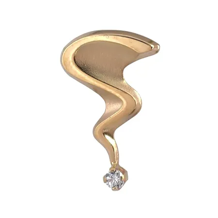 Hänge Design av Pernilla Wiberg, 18K guld, vit sten, Alton Guldvaru Ab, svensk kontrollstämpel, längd 19 mm, bredd 12 mm, fint skick, sten utan anmärkning Vikt: 0,7 g