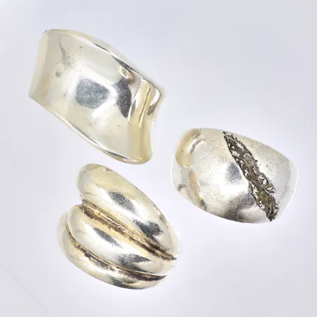 3 ringar, stl 18½-18¾, 925/1000 Silver Vikt: 28,9 g