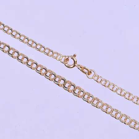 Collier Bismarck längd 42 cm bredd 3-4 mm 18K. Vikt: 5,1 g
