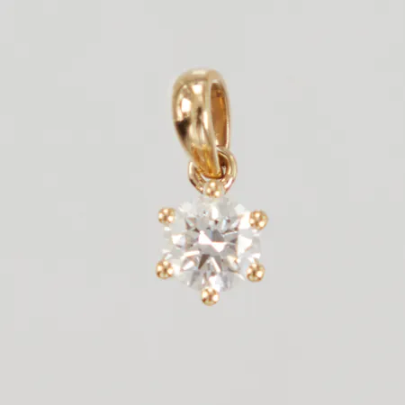Hänge med diamant 1x 0,32ct enligt gravyr, längd 10mm, 18K Vikt: 0,7 g