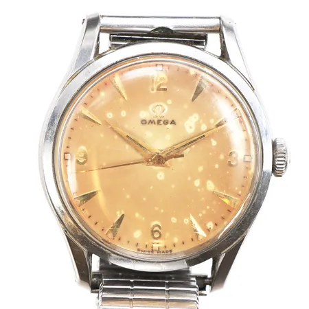 Herrur Omega 36mm, stål, manuell, boettnr: 2640-4, verknr:12907260, Cal 283, saknar packring, patinerad urtavla,