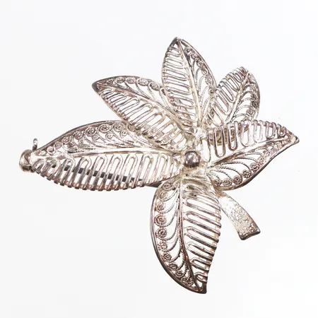 Brosch, 45x40mm, 830/1000 silver Vikt: 5,8 g