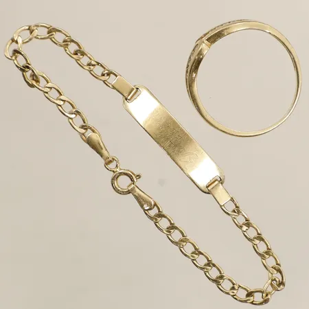 Ett armband 1 Ring defekta med gravyrer 14K Vikt: 4,6 g