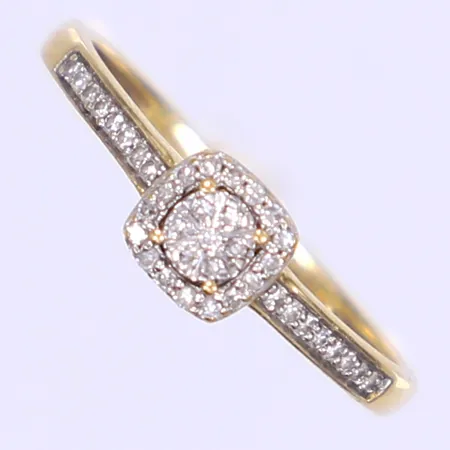 Ring med diamanter 39xca 0,005ct stl:17 bredd 2-6mm, tillv. Guldfynd, 18K Vikt: 1,9 g