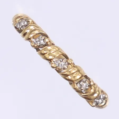 Ring med diamanter 5xca 0,005ct stl:18 bredd 2-3mm 18K  Vikt: 1,6 g