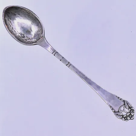 5 skedar längd 9,5 cm silver 830/1000. Vikt: 37,5 g