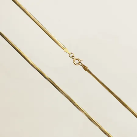 Collier platt ormlänk längd 51cm bredd 2,8mm bucklig länk 18K Vikt: 11,2 g