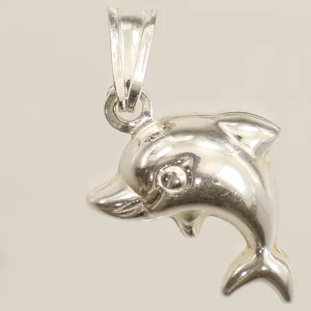Hänge delfin 26mm inklusive öglan bredd 14mm silver 925/1000 Vikt: 1,3 g