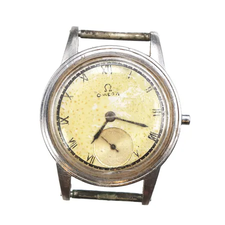 Renoveringsobjekt armbandsur Omega 30,7mm, stål, manuell, boettnr:624, verknr: 9164256, saknar krona, urverket sitter löst, repig boett, skadad urtavla, repigt glas, inga tillbehör