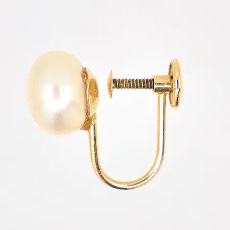 Udda örhänge med odlad bouton pärla Ø8,5mm, 14K, Vikt: 1,2 g