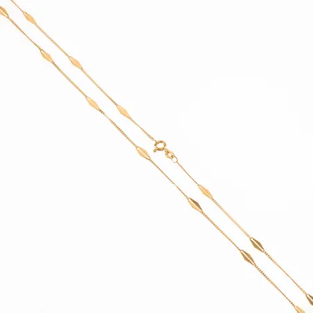 Långt collier pansar med dekor längd 84cm bredd 1,1-3,6mm, 18K 6,2g. 