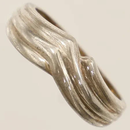 Ring stl:15¾ bredd 6,4,mm silver 925/1000 Vikt: 2,1 g
