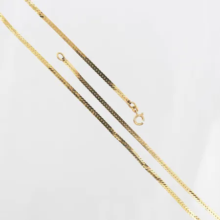 Kedja manglad pansar, längd 81cm, bredd 4mm, bucklig, tillverkad av Balestra Italien, 18K guld Vikt: 21 g