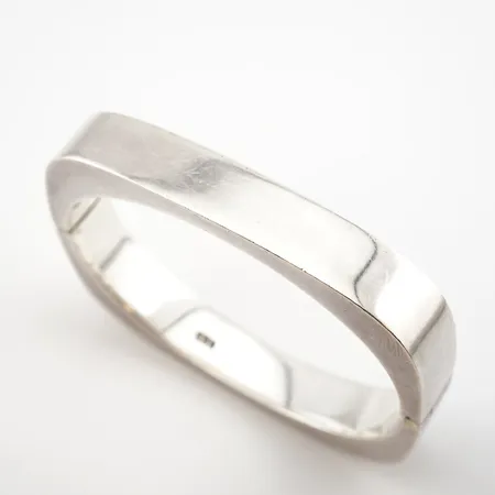 Armring, silver, innermått 17,5cm, bredd 10mm, 925/1000 Vikt: 46,5 g