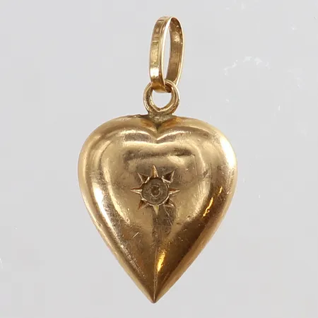 Hänge hjärta längd 22mm ink öglan bredd 12,3mm saknar sten bucklig 18K Vikt: 1,4 g