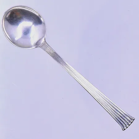 12 skedar längd 8,5 cm silver 830/1000. Vikt: 105,1 g