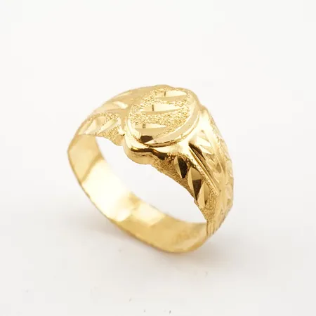 1 Ring, stl: 15(47), 21K, 1,1gr Vikt: 1,1 g