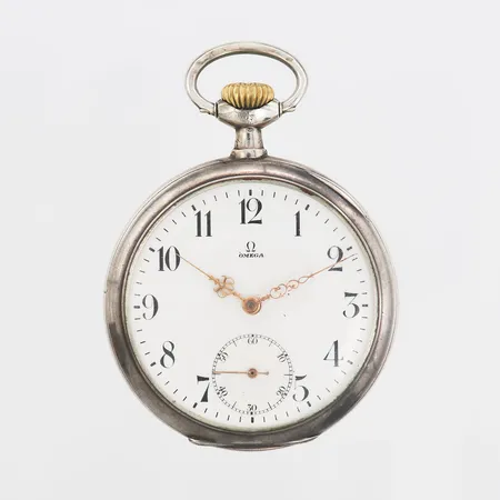 Fickur Omega, silver 800/1000, manuell, Ø51mm, boett-nr: 4880939, verk-nr: 4124323, cal. Omega 19, 1910-tal, liten sekundvisare, åldersbetingat slitage, inga övriga tillbehör, bruttovikt 89,3g.