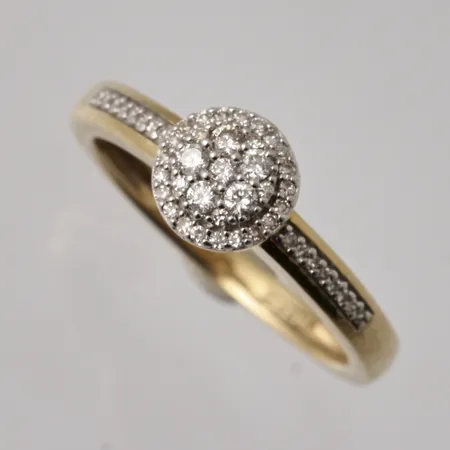 Ring stl:16 bredd 2,2x6,7mm, ca 48st diamanter, Guldfynd, 18K, 3g.