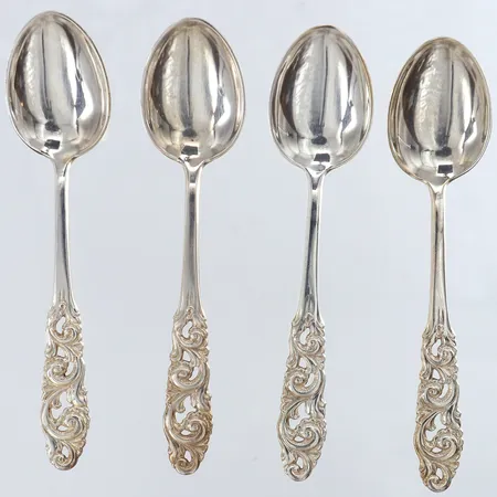 Fyra kaffeskedar längd 10cm Silver 830/1000.  Vikt: 37,5 g