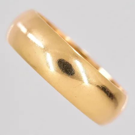 Ring stl:17 graverad 18K Vikt: 4,8 g