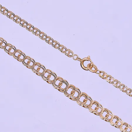 Collier doserad Bismarck längd 48 cm bredd 3-6 mm 18K. Vikt: 7,9 g