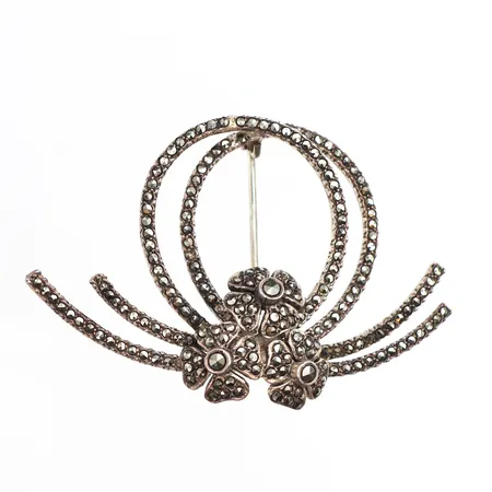 Brosch med markasiter, 55x35mm, 830/1000 silver Vikt: 12,3 g