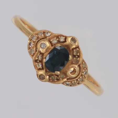 Ring med blå sten och diamanter 21x ca 0,005ct 8/8-slipade stl:17¼, bredd 8,7mm, diamant saknas, 14K Vikt: 1,5 g