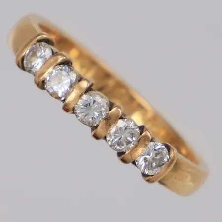 Ring med diamanter 5x ca 0,08ct stl:18, bredd 3,6mm, Guldsmedja Hans Rosin Ab Stockholm 1993, gravyr, diamanter löst infattade, 18K Vikt: 3,3 g