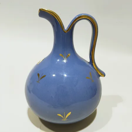 Karaff Safir Upsala-Ekeby nr 852 höjd 16cm Ø12cm etikettmärkt  Skickas med paket.