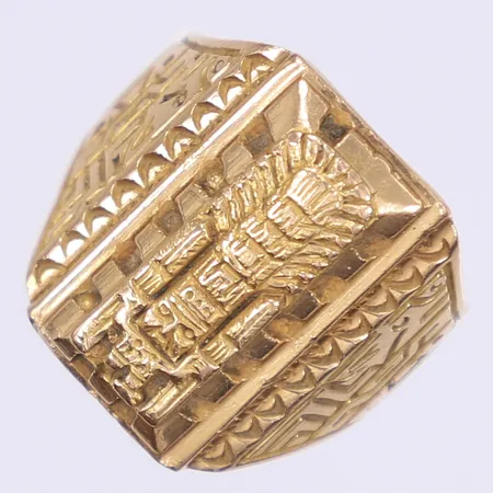 Klackring med dekor stl:21 bredd 6-23mm, något repig skena, 18K  Vikt: 17,5 g