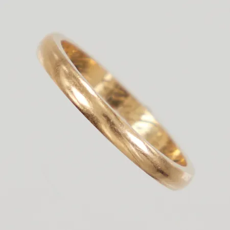 Ring stl17¼ bredd 2,5mm, gravyr, 18K,  Vikt: 2,8 g