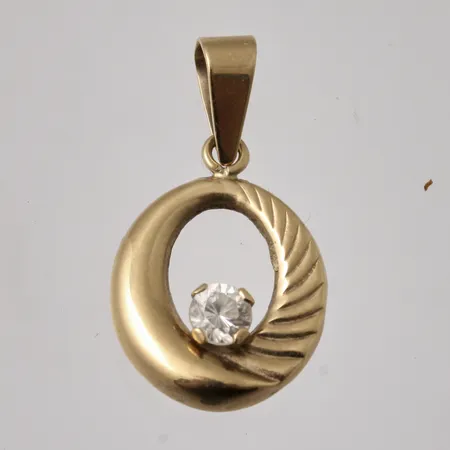 Hänge 13x23,5mm, 1st vit sten, Bengt Hallberg, 18K, 0,81g.