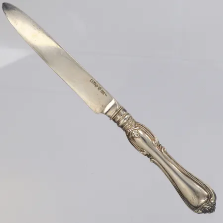 Brevkniv modell Olga, längd 17cm, år 1874, gravyr, skadad egg, silver 830/1000 Vikt: 32,3 g