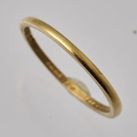 Ring stl20¾, bredd 1,9mm, 23K, personlig gravyr, 3,55g.